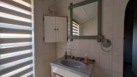Main Bathroom - 10 square meters of property in Petersfield