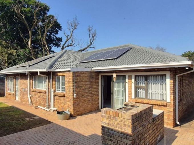 3 Bedroom Duet for Sale For Sale in Waverley - MR715275