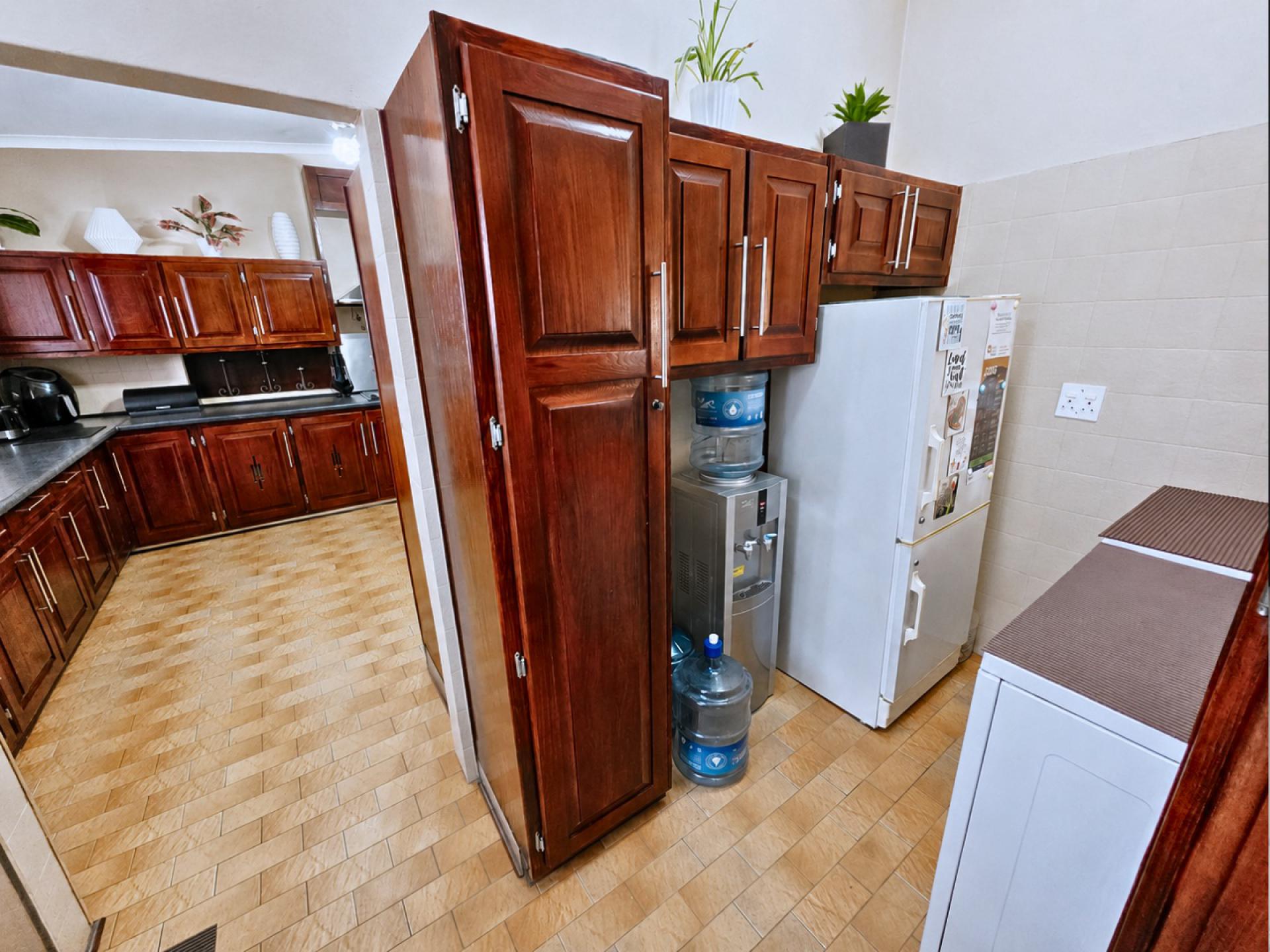  of property in Rooihuiskraal