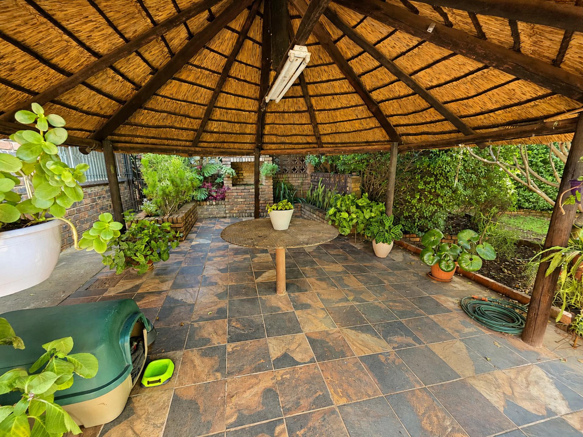  of property in Rooihuiskraal