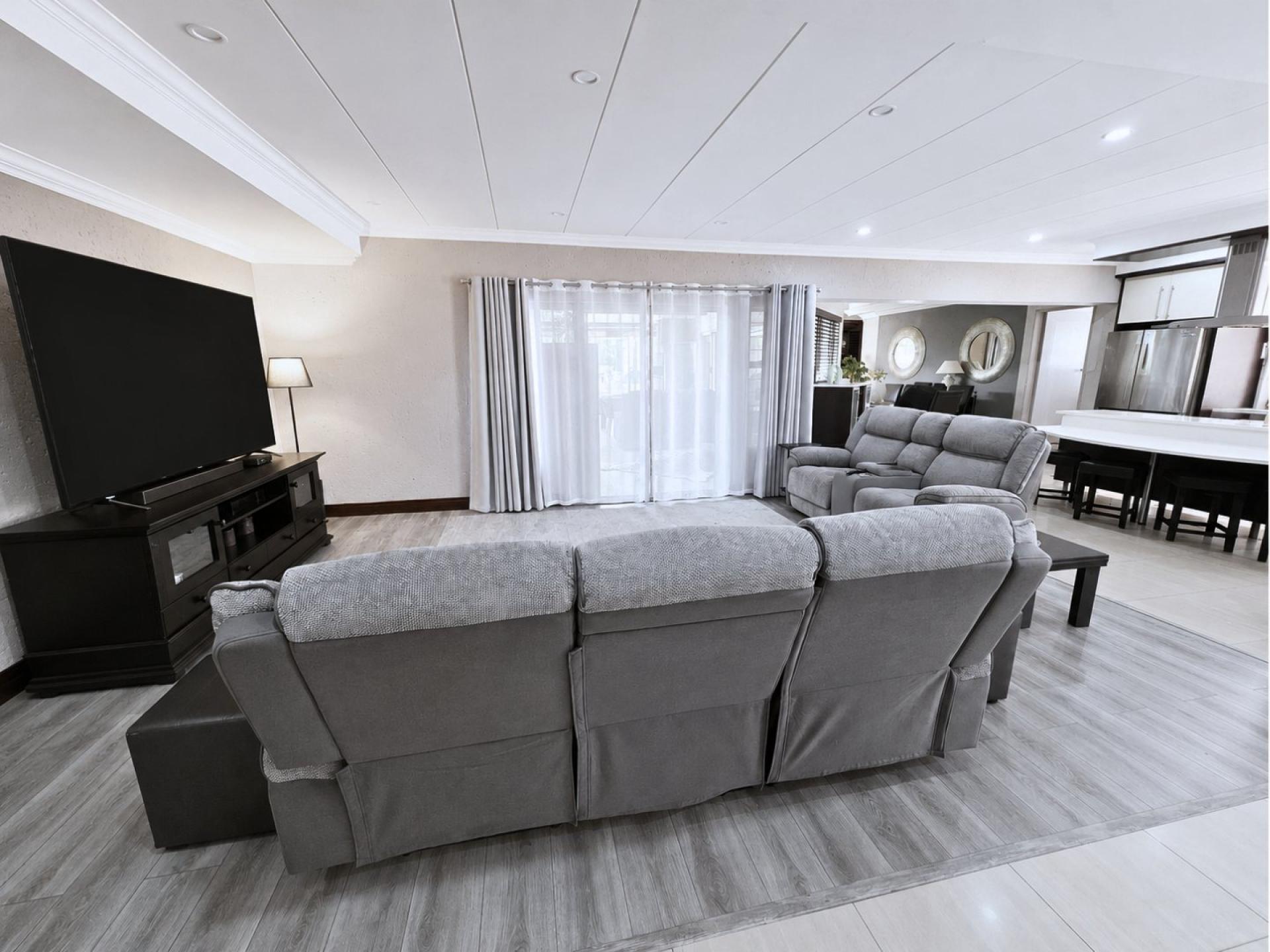  of property in Eldoraigne