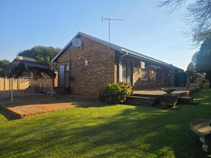 3 Bedroom House for Sale For Sale in Daleside - MR715309