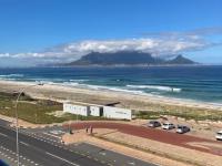  of property in Bloubergstrand