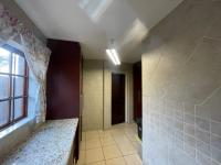  of property in Bendor
