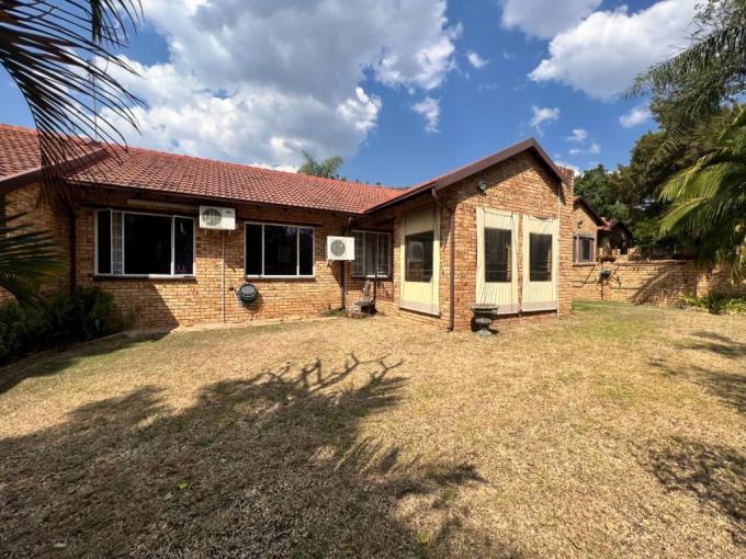 3 Bedroom Simplex for Sale For Sale in Safarituine - MR715384