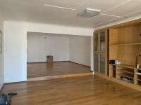  of property in Mondeor