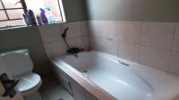 Bathroom 1 of property in Duvha Park