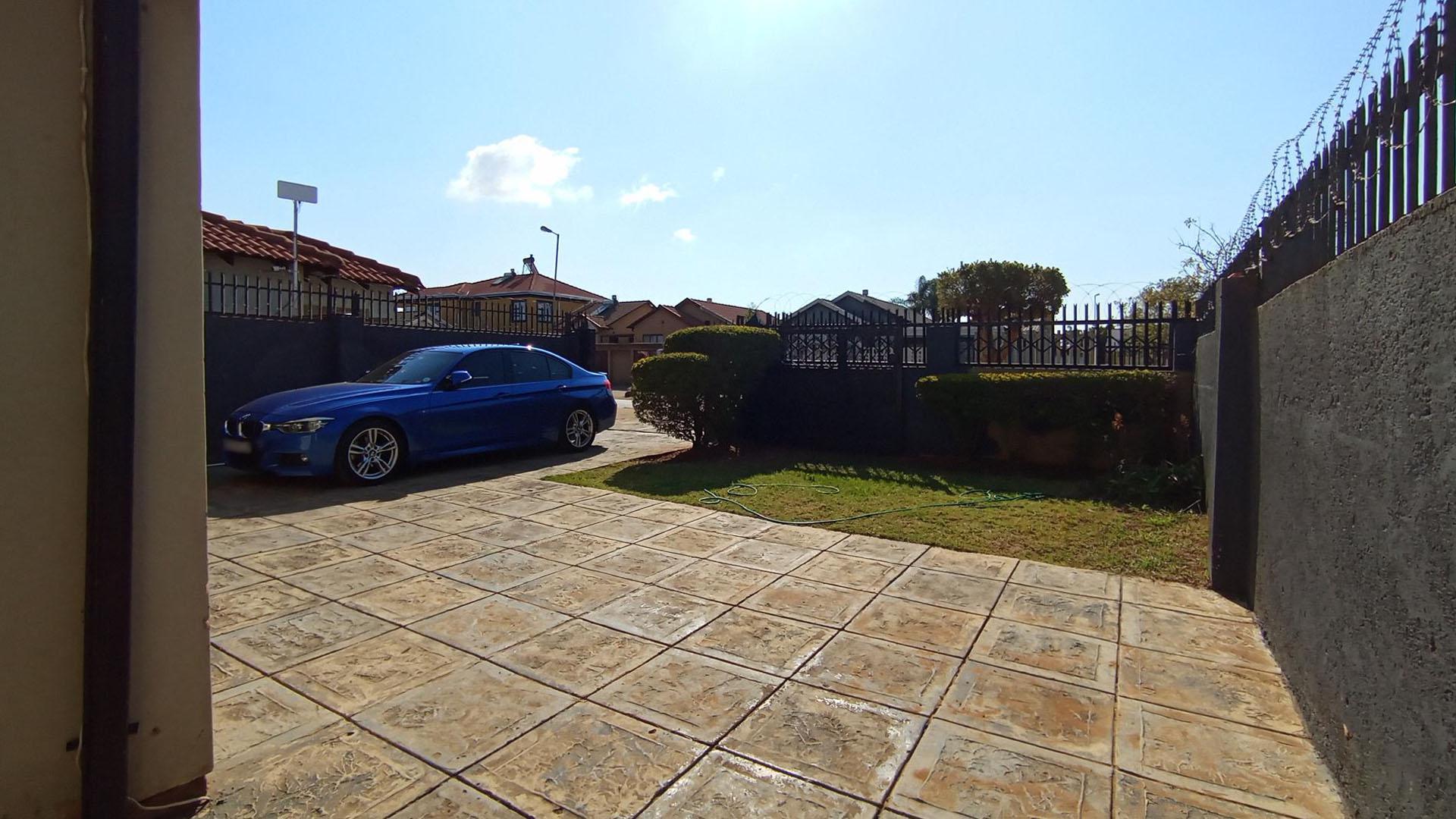 Front View of property in Soshanguve