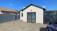 Front View of property in Soshanguve
