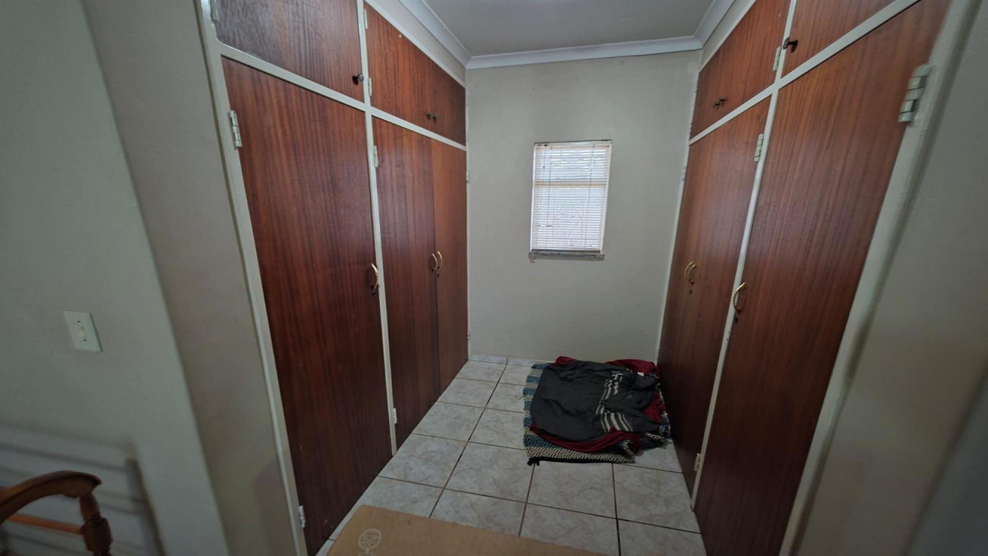 Main Bedroom of property in Stilfontein