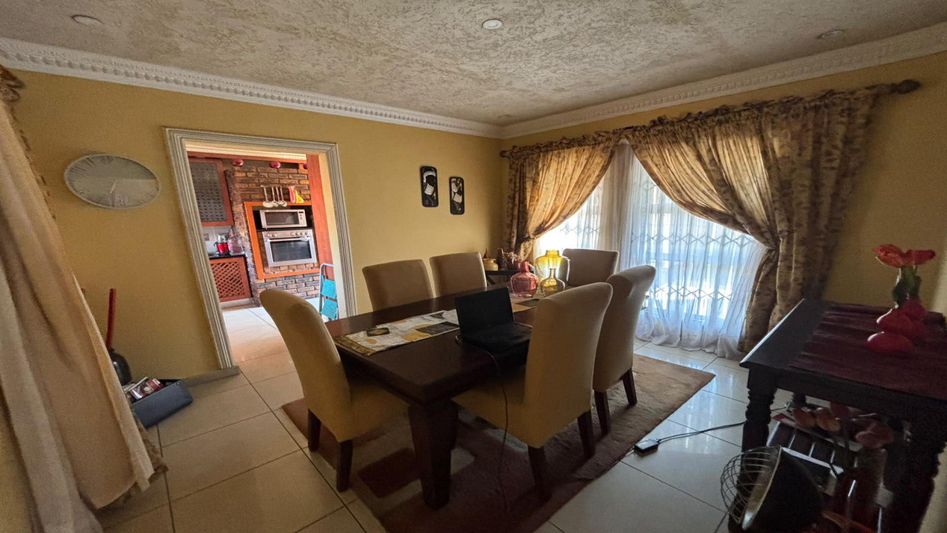 Dining Room of property in Klippoortje