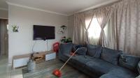 Lounges - 16 square meters of property in Clayville