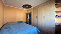 Bed Room 2 of property in Heatherview