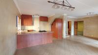 Lounges - 19 square meters of property in Heatherview