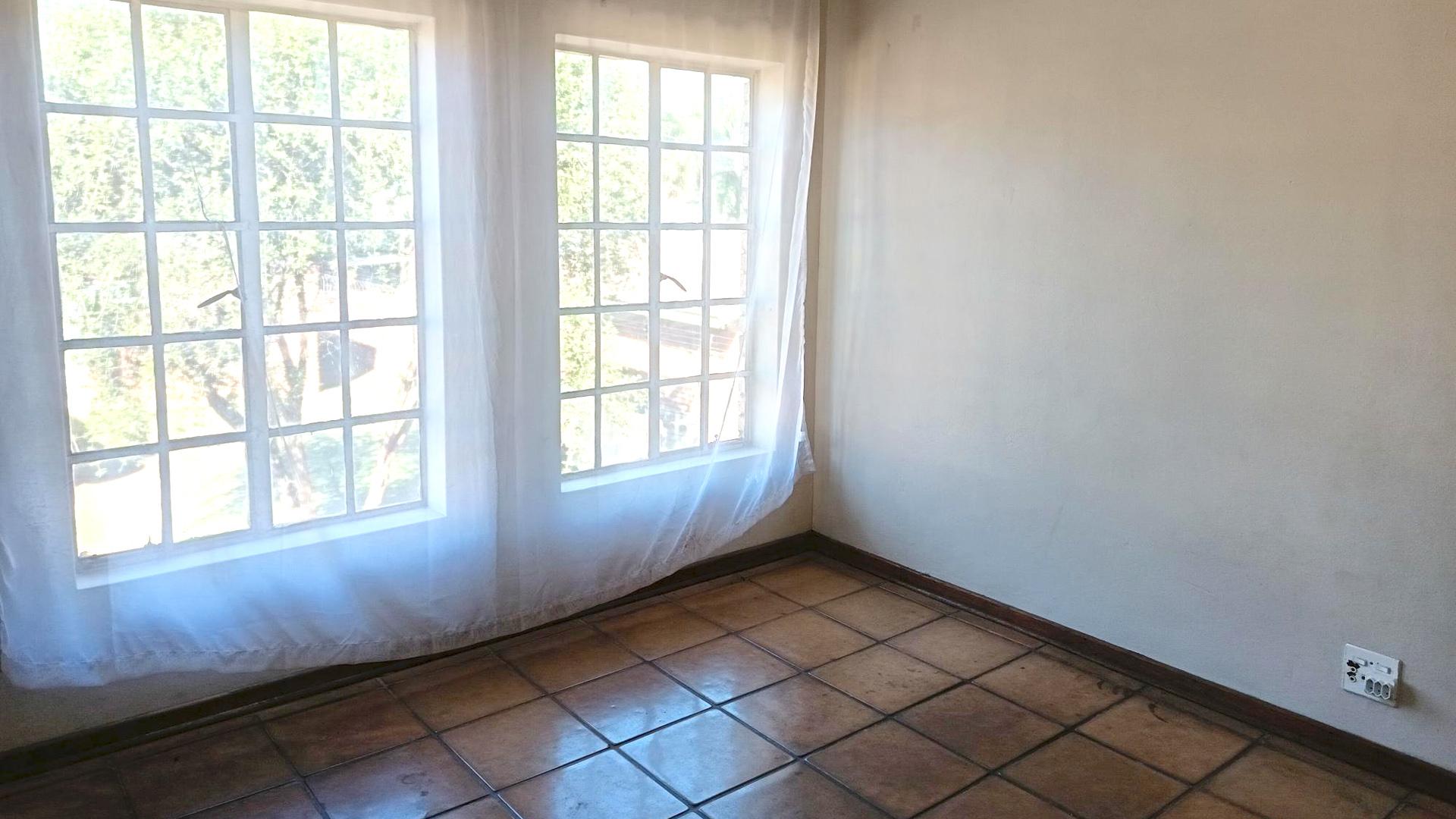 Bed Room 1 of property in Makhado (Louis Trichard)