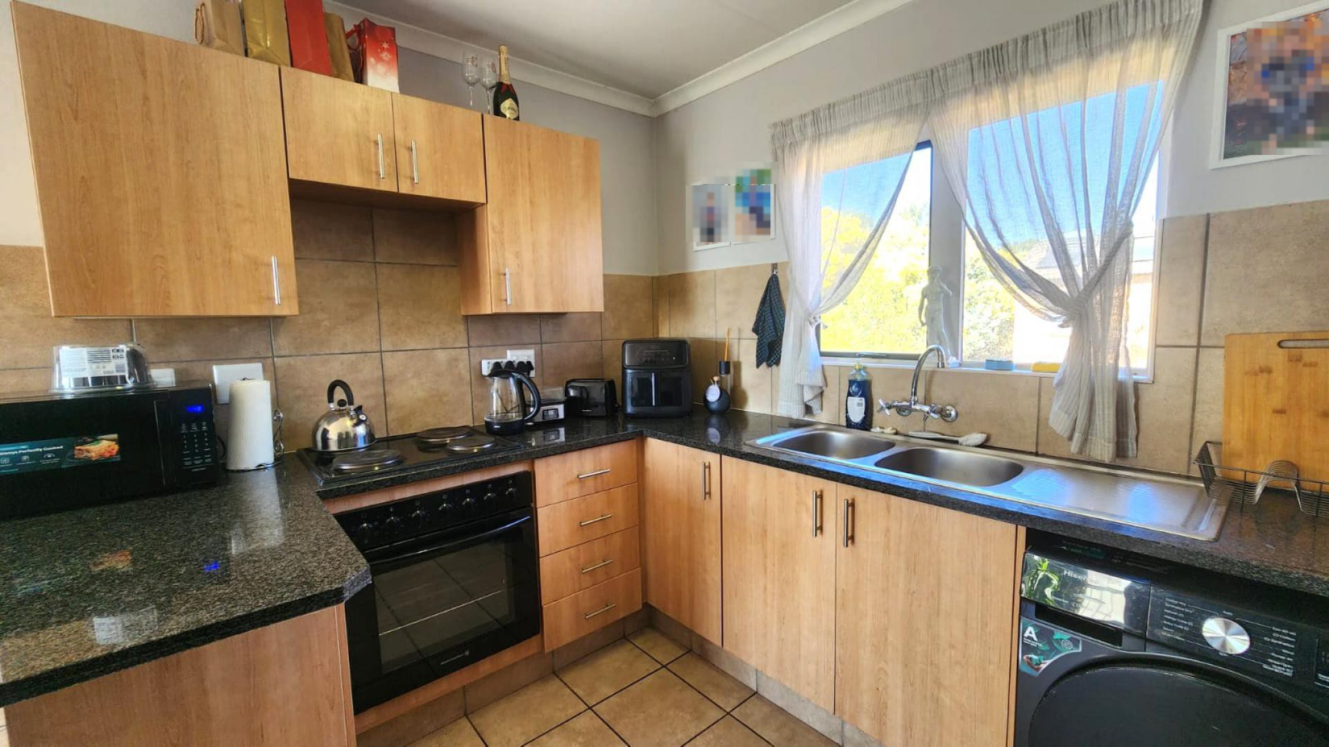 Kitchen of property in Olympus