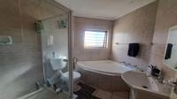 Bathroom 2 of property in North Riding