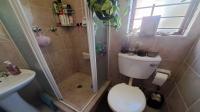 Bathroom 1 of property in North Riding