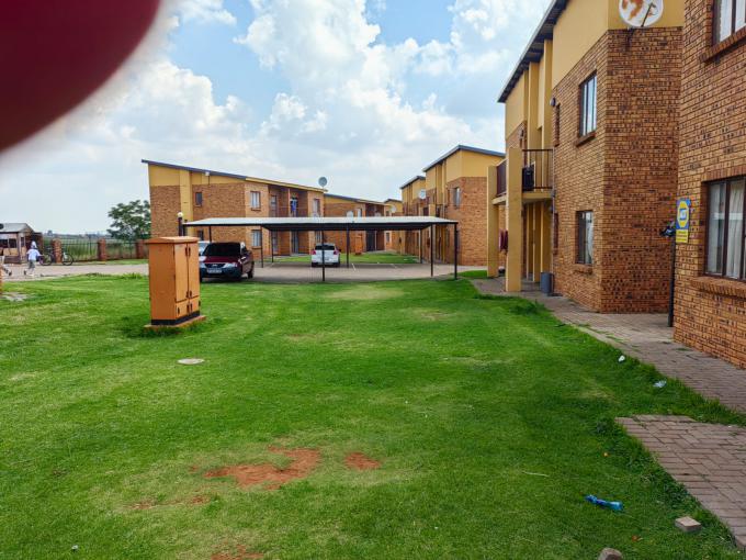 2 Bedroom Apartment for Sale For Sale in Dawn Park - MR715530