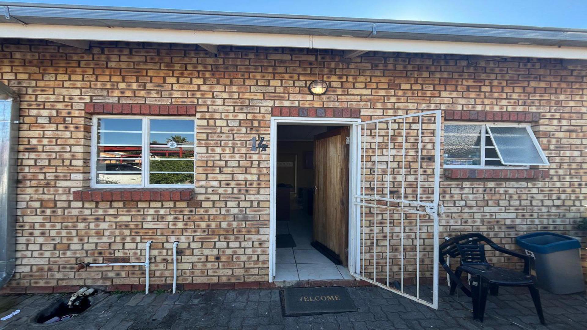 Front View of property in Kimberley