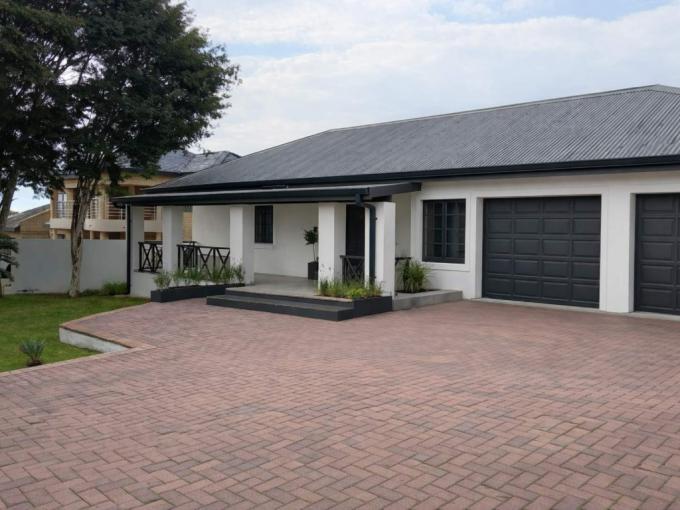 5 Bedroom House for Sale For Sale in Bendor - MR715585