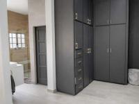  of property in Bendor