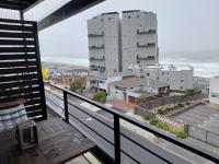  of property in Bloubergstrand