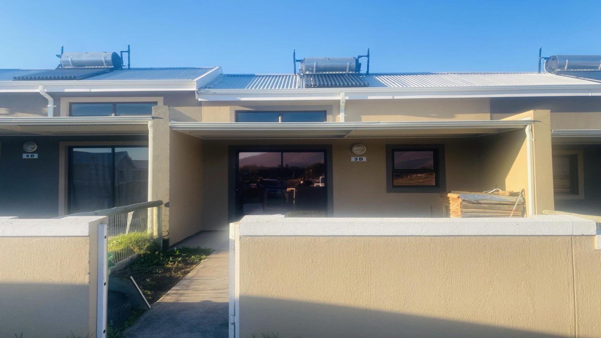Front View of property in Queenstown