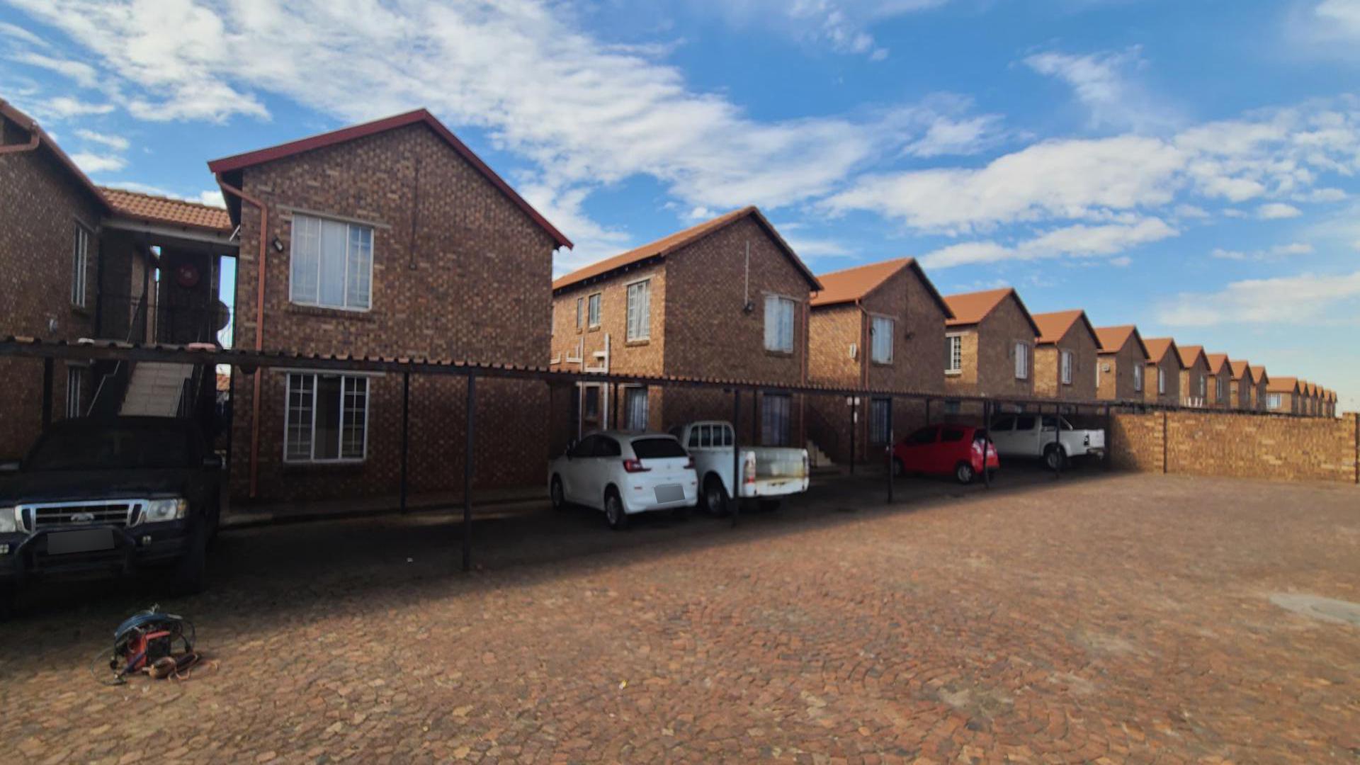 Front View of property in Duvha Park