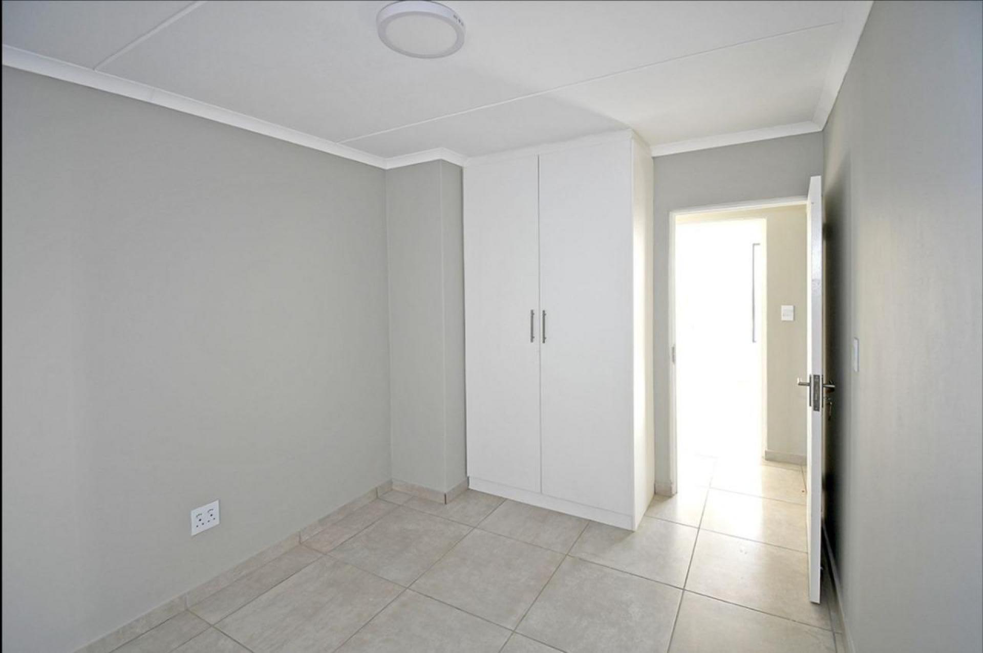  of property in Glen Marais