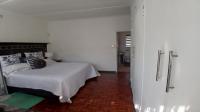Bed Room 1 of property in Roodekop