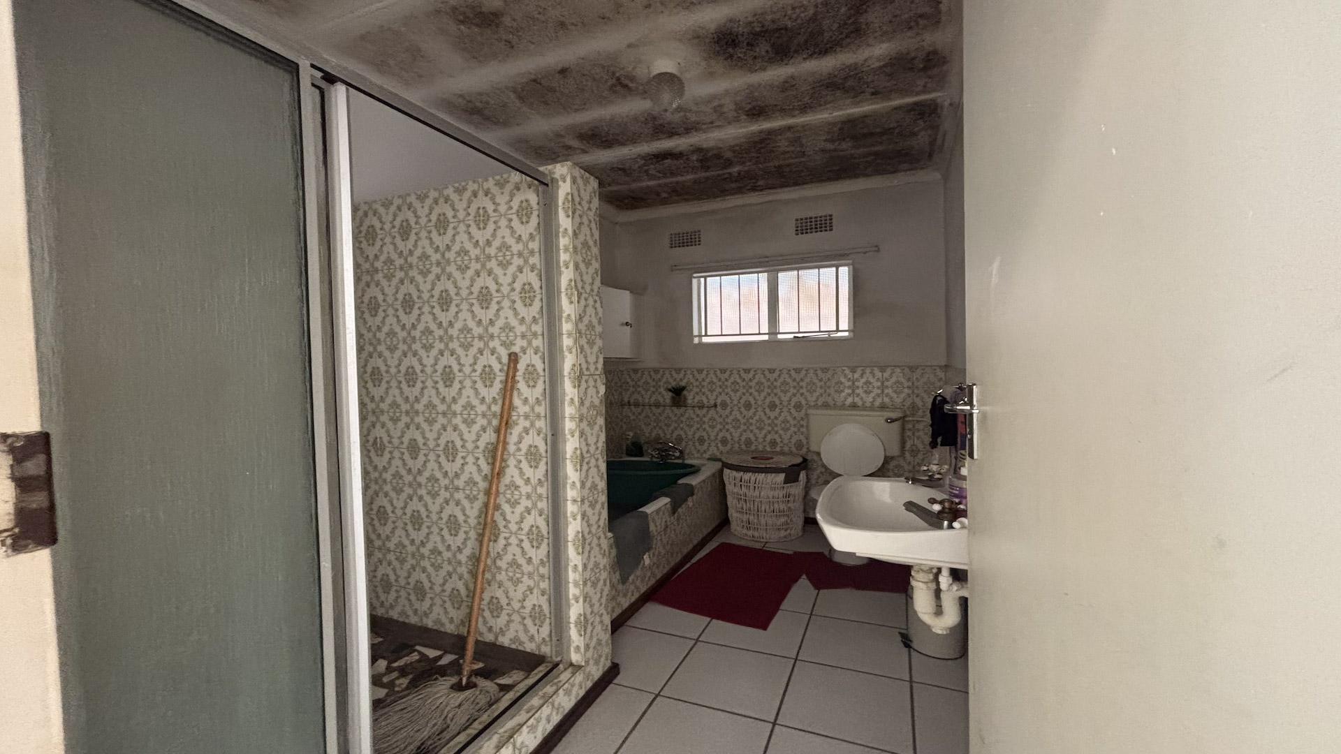 Bathroom 1 of property in East London