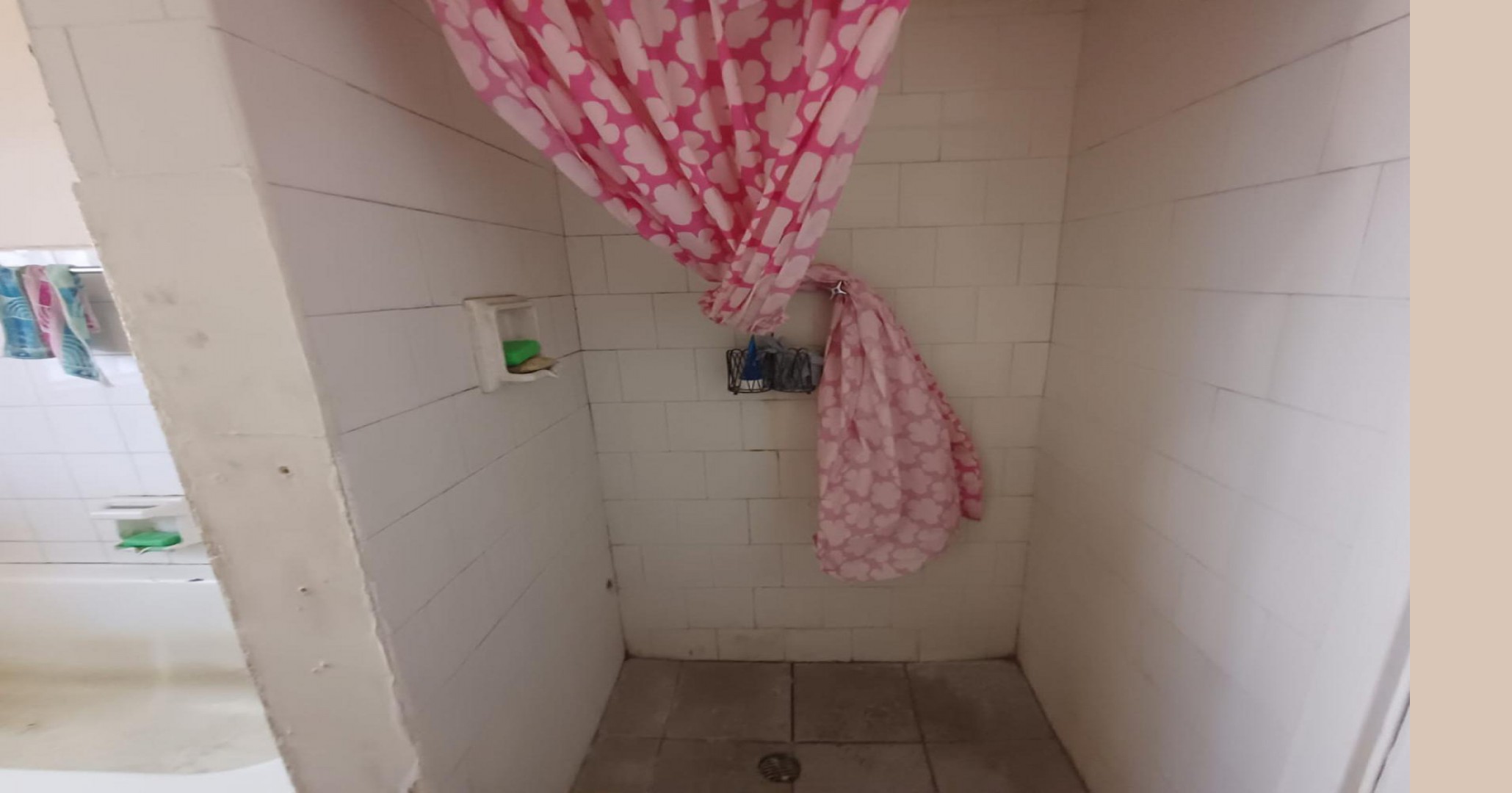 Bathroom 1 - 6 square meters of property in Kenilworth - JHB