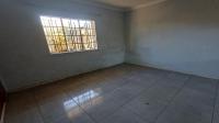 Bed Room 2 - 18 square meters of property in Kenilworth - JHB