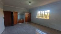 Bed Room 2 - 18 square meters of property in Kenilworth - JHB