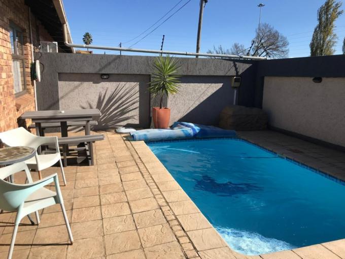 3 Bedroom House for Sale For Sale in Middelburg - MP - MR715654