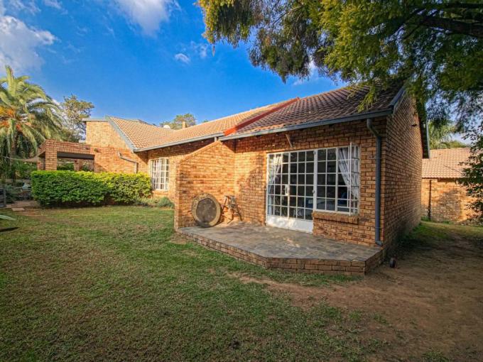 3 Bedroom House for Sale For Sale in Elarduspark - MR715658