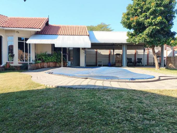 5 Bedroom House for Sale For Sale in Rooihuiskraal - MR715666