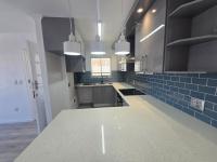  of property in Bloubergrant