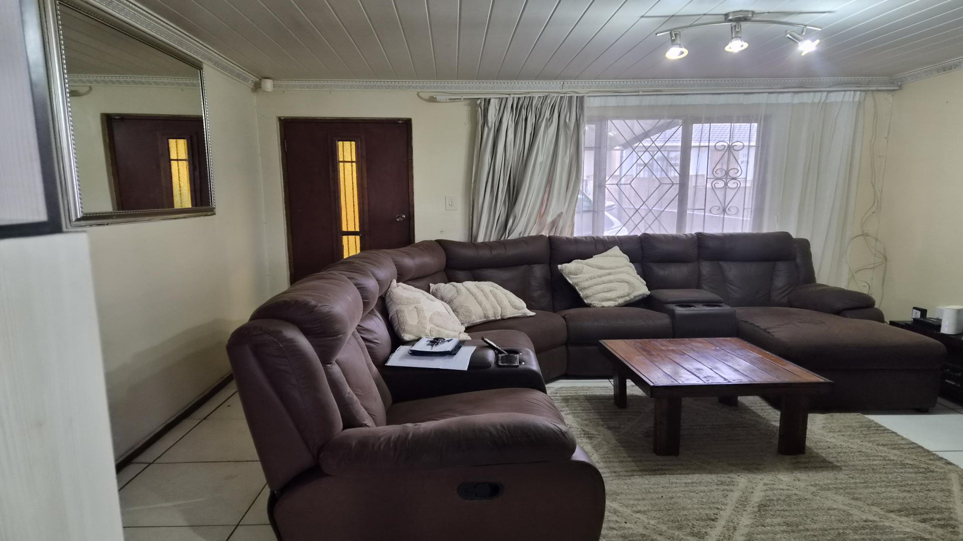 Lounges of property in King Williams Town (Qonce)