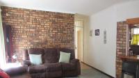 Lounges - 29 square meters of property in Mulbarton