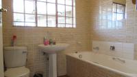 Bathroom 1 - 6 square meters of property in Mulbarton