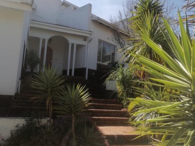 4 Bedroom House for Sale For Sale in Bergbron - MR715814