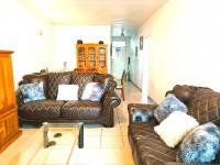  of property in Driehoek