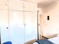  of property in Driehoek