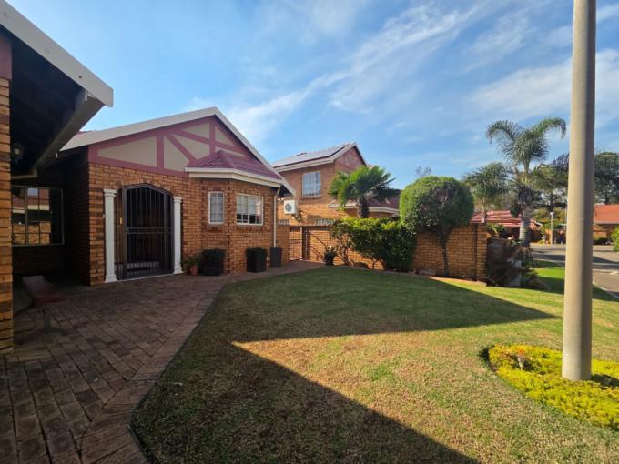3 Bedroom Simplex for Sale For Sale in Alberton - MR715834