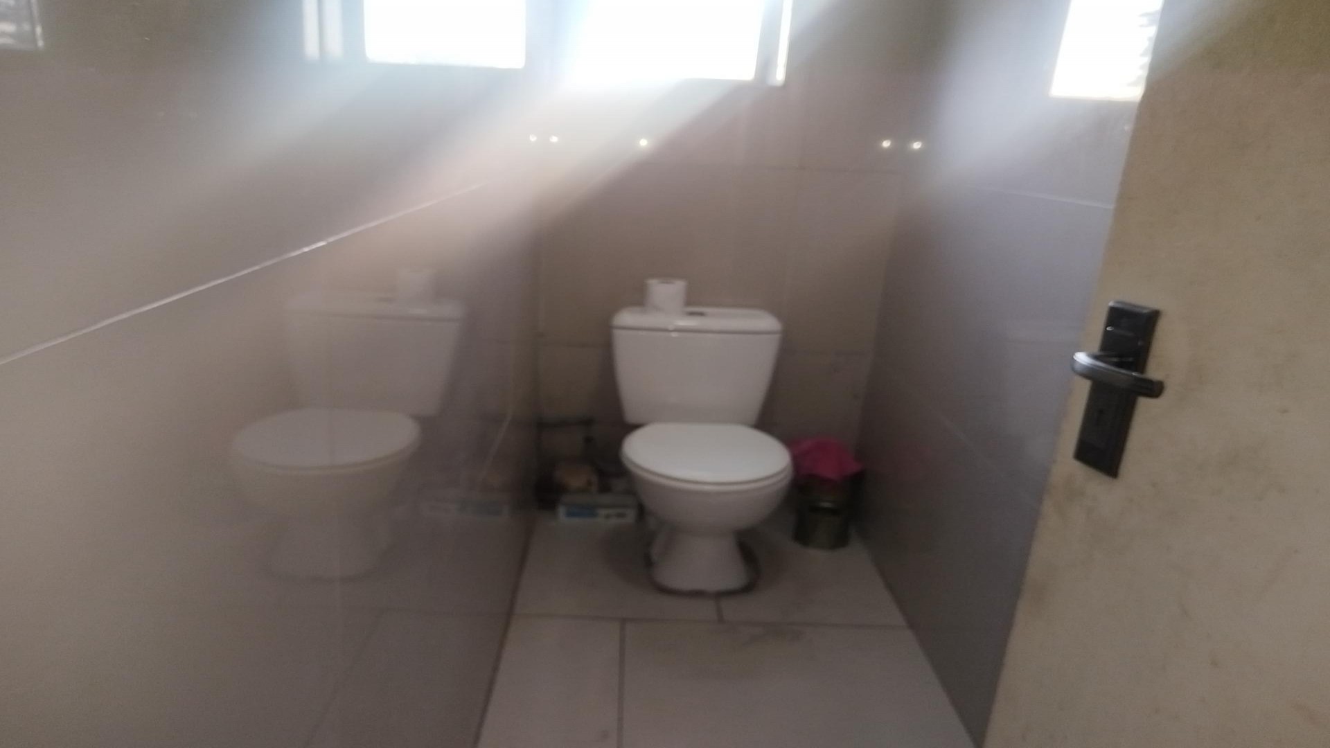 Bathroom 1 of property in Umbilo 