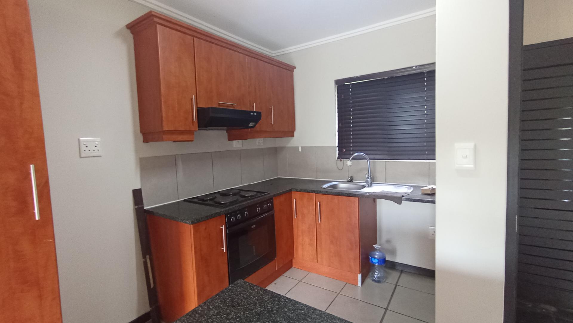 Kitchen - 16 square meters of property in Sherwood