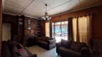 Lounges - 25 square meters of property in Ferndale - JHB