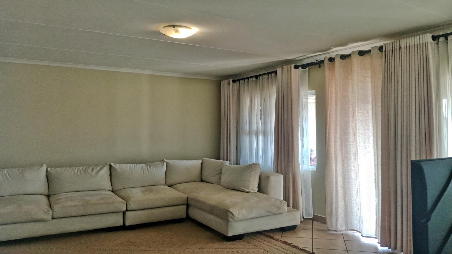 Lounges of property in Annlin